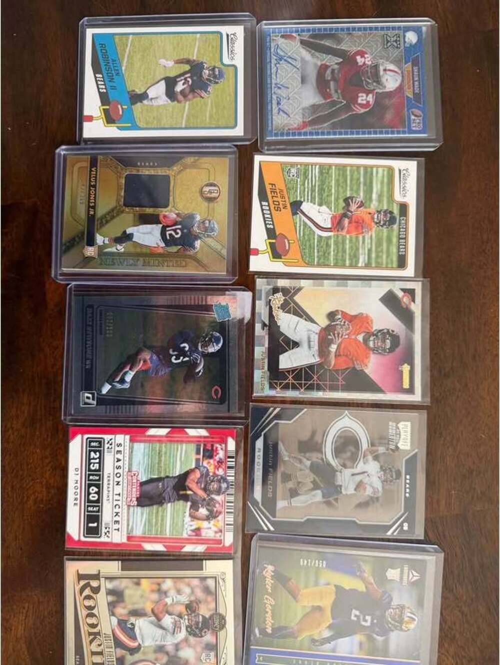 Chicago Bears Card Lot – Justin Fields RCs, Auto /30, Numbered & Relic